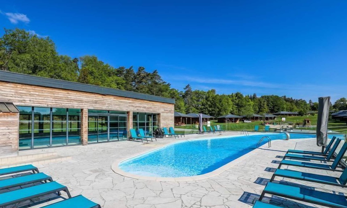 Meyrignac-l'Eglise Ski Chalet | Vue sur lac | Chalet 4/6p + Accès saune & piscine