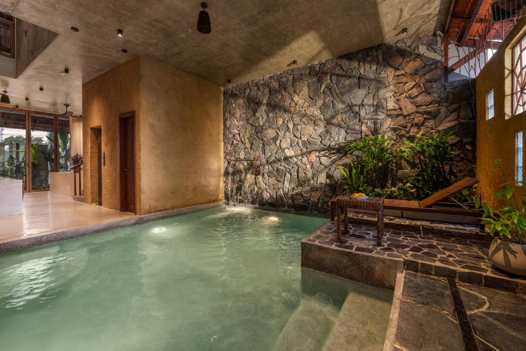 Ngu Hanh Son Apartment | Wazen Retreat Villa Da Nang