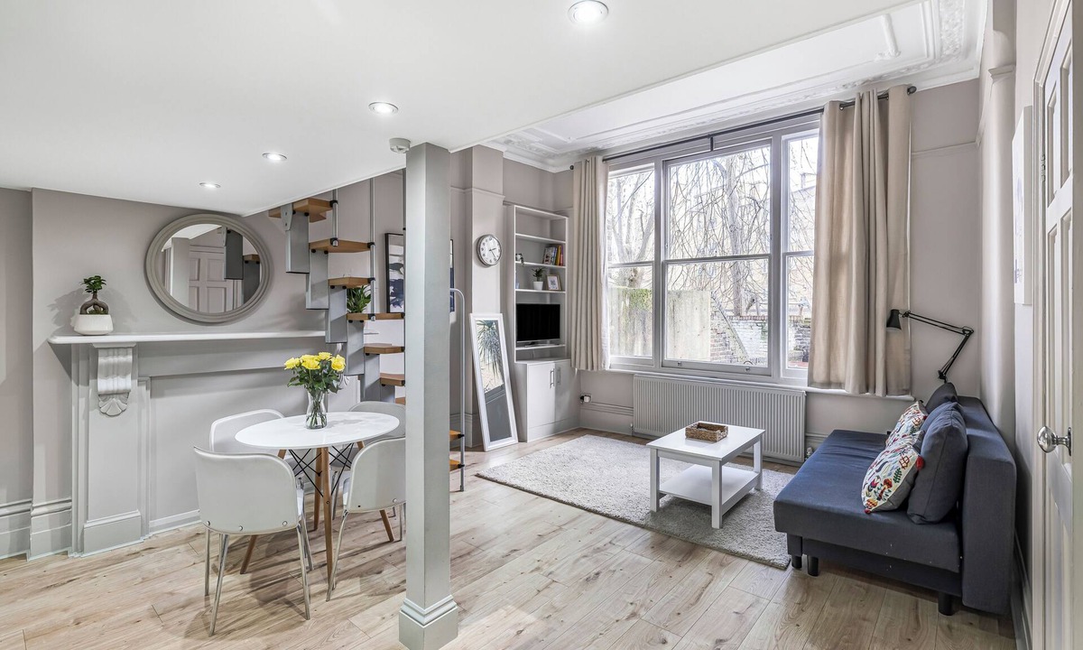 West Kensington Condo | West Kensington Studio Vacation Rental with Terrace & Garden | Sleeps 4