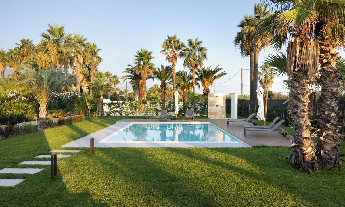 Termoli Apartment | White Heron Bay - Bora