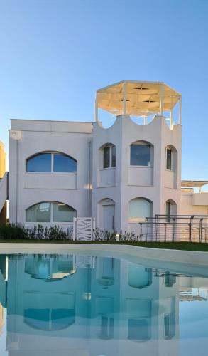 Marcelli Apartment | White Oasis - Piscina e Ombrellone in spiaggia seconda fila incluso