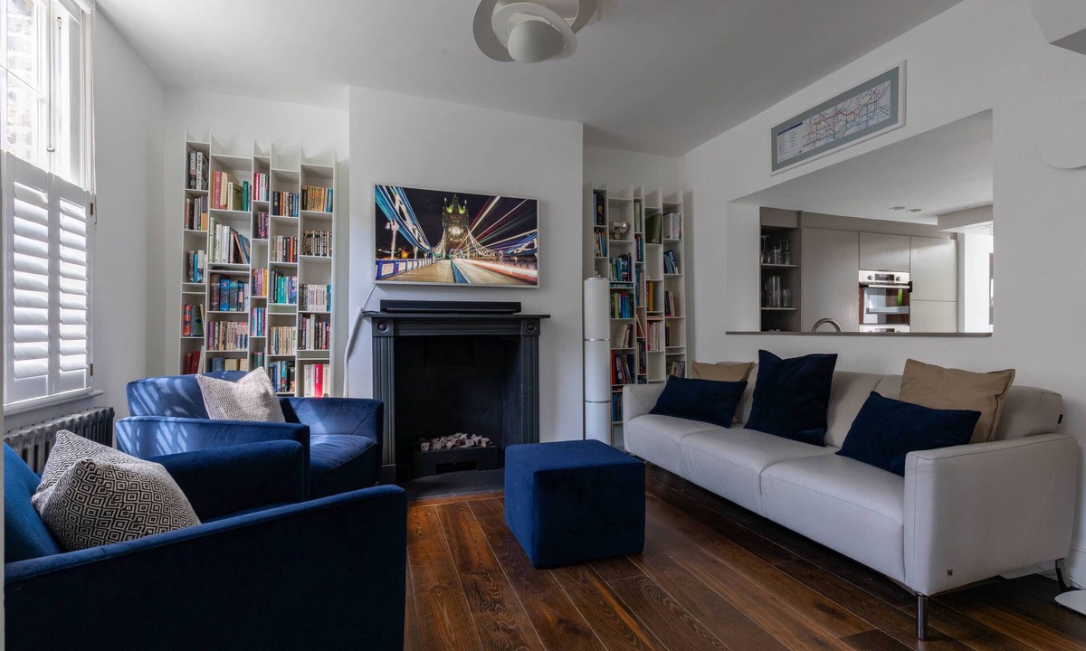Waterloo House | Whittlesey Street - Three Bedroom House, Sleeps 6