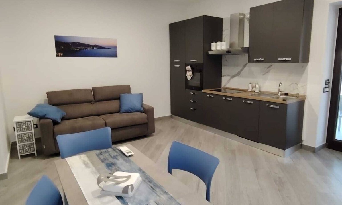 Meta Apartment | Within walking distance of all services, nice apartment with large terrace.
