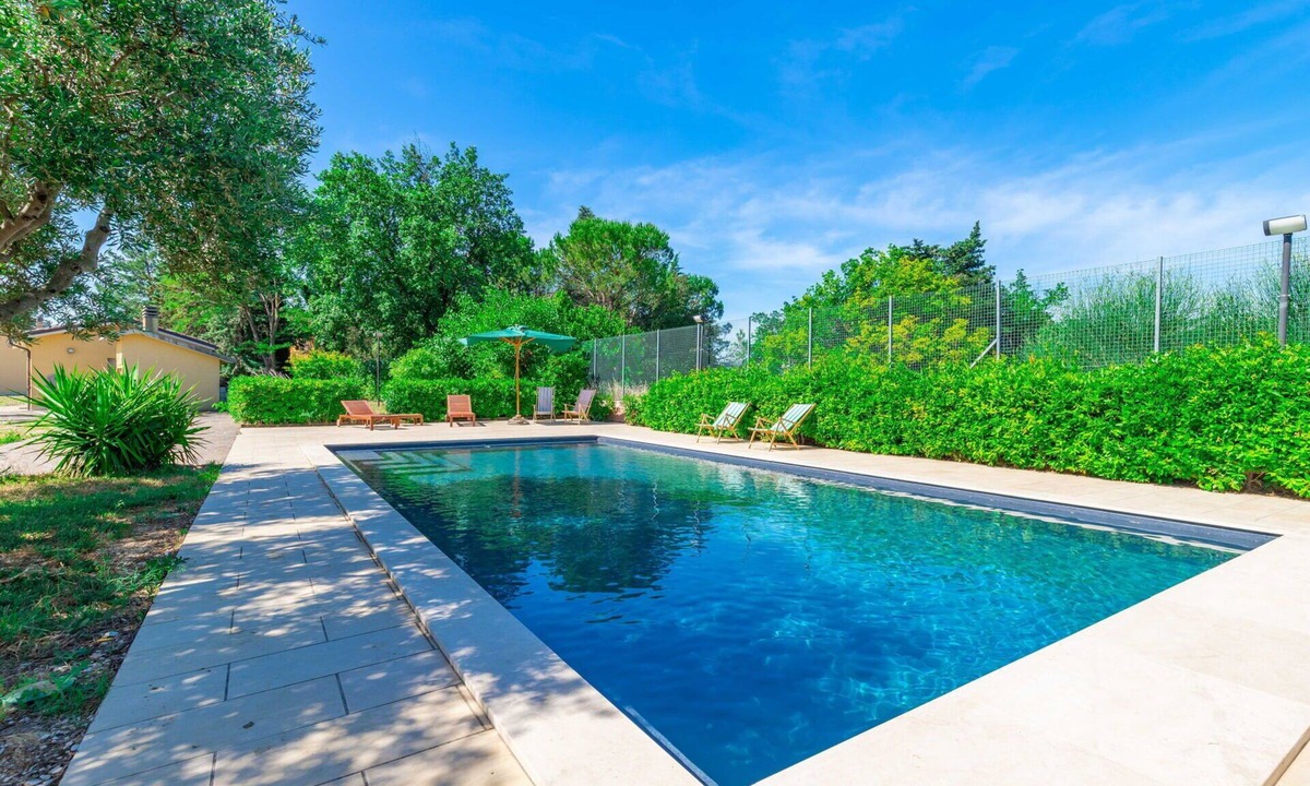 Urbisaglia Villa | Wonderful private villa for 7 people with WIFI, private pool, TV, patio and panoramic view