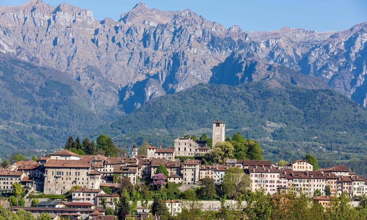 Feltre House | Wonderful private villa for 4 guests with WIFI, A/C and TV