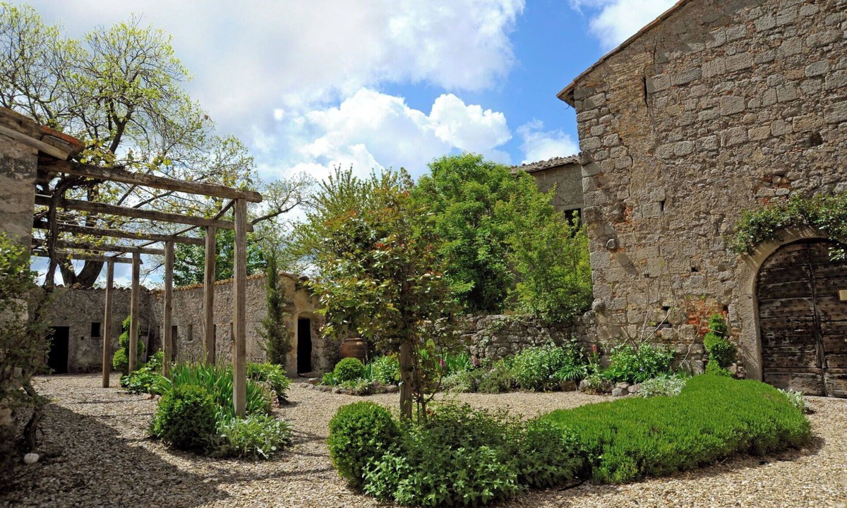 Castiglione d'Orcia Villa | Wonderful villa for 4 guests with WIFI, pool, TV and panoramic view