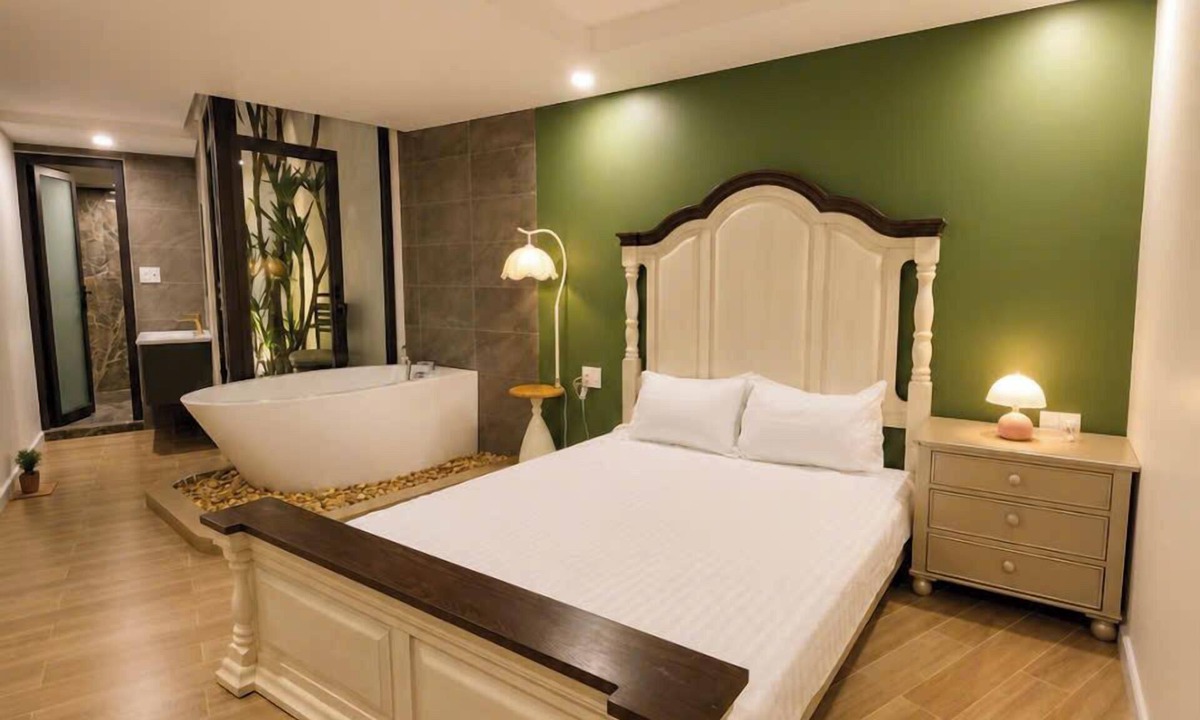 Hai Chau Bed & Breakfast | YA Apartment – 4BR, 5 Beds, Full Amenities