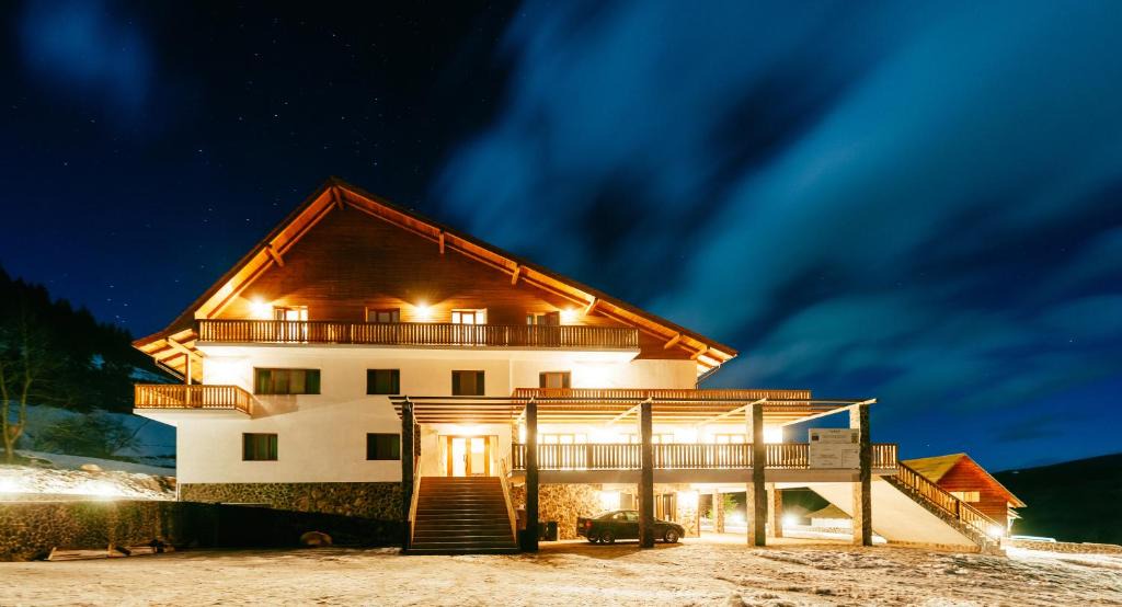 Arieseni Hotel | Zana Vaii