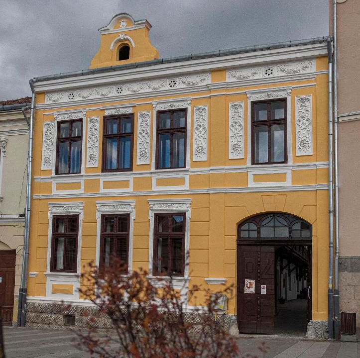 Miercurea-Ciuc Apartment | Zengő