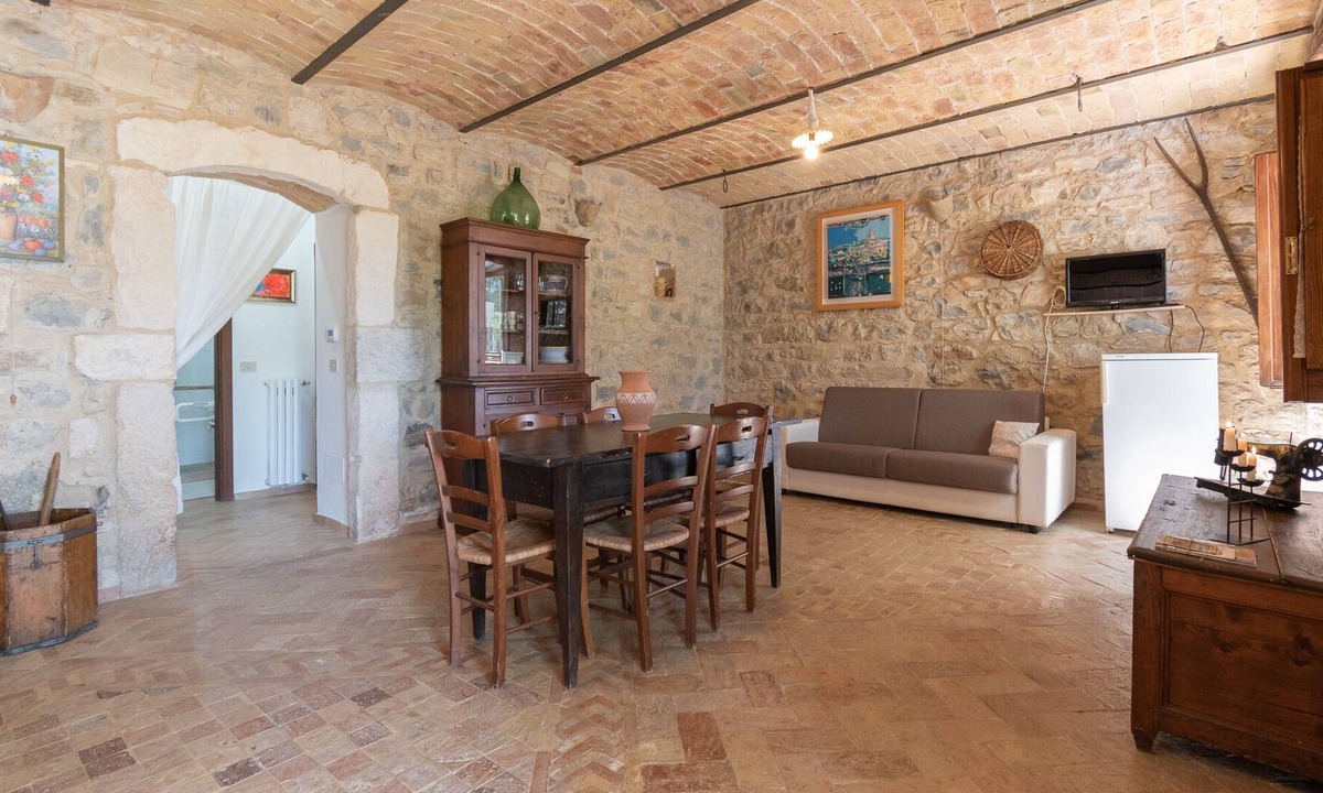 Abbateggio Apartment | Zi Nunzie by Typney