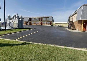 2-Star Hotel ∙ Americas Best Value Inn Wall