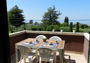 APARTMENTS BLUE VIEW - Residence Casetto Bardolino - Regarda Travel