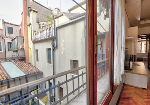 BASILICA~Terrace