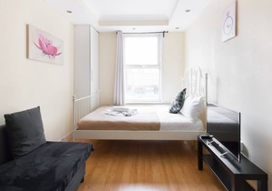 Camden City Studio 8