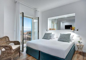 Caruso 5 by Villasandco RentalSorrento