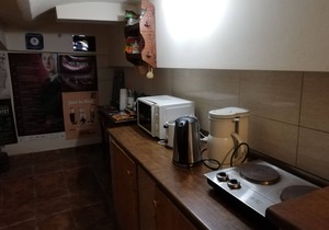 Free WiFi- Airport shuttle- Family rooms- Non-smoking rooms- 24-hour front desk