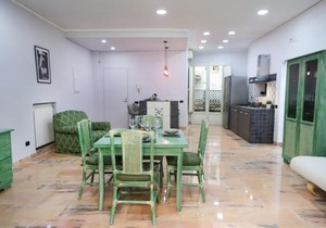 Modern Apartment at Piazza del Gesu' by Wonderful Italy