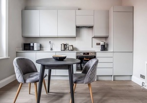 Newly Built Fulham 1BR nr Parsons Green Tube, by Blueground