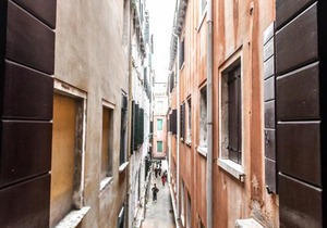 Rialto Canal View Deluxe R&R