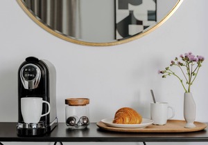 Sonder The Henry | Spacious Queen Room