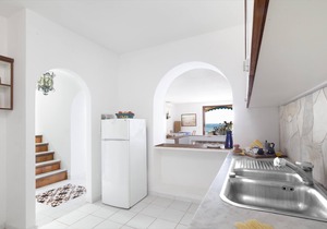 Villa del Sole with Sea View, Direct Sea Access, Parking and Air Conditioning