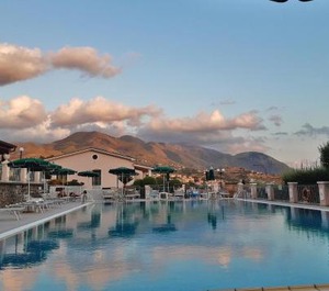 Hotel Ristorante Borgo La Tana 