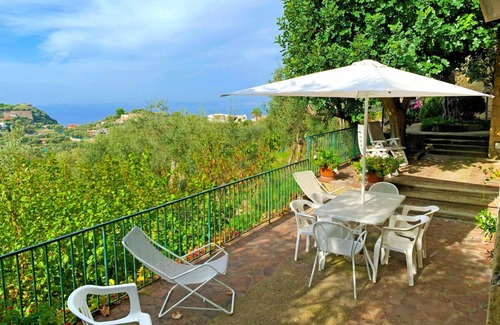 Schiazzano Villa | 100 m² Villa ∙ 3 bedrooms ∙ 6 guests