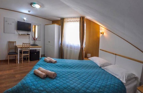 Malaiesti Bed & Breakfast | 150 m² Bed and breakfast ∙ 6 bedrooms ∙ 14 guests