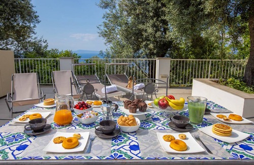 Sorrento Villa | 160 m² Villa ∙ 4 bedrooms ∙ 10 guests