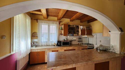 Pietroasa Cabin | 240 m² Lodge ∙ 3 bedrooms ∙ 9 guests
