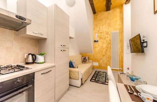 Cannaregio Apartment | ANDREA Venice FLAT Mezzanine Floor