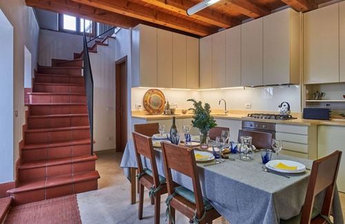 Caprino Veronese House | Beautiful apartment in villa for 8 guests with WIFI, TV and patio