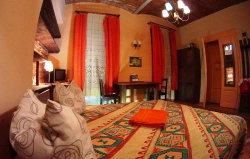 Brasov City Centre Apartment | Brasov Apartment in Historic Center