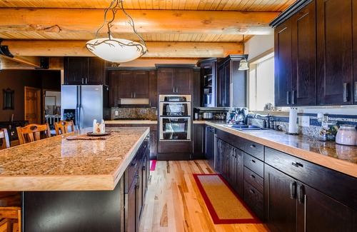 Lead Cabin | Breathtaking Views Overlooking Spearfish Canyon on 4 Acres close to Trails! H