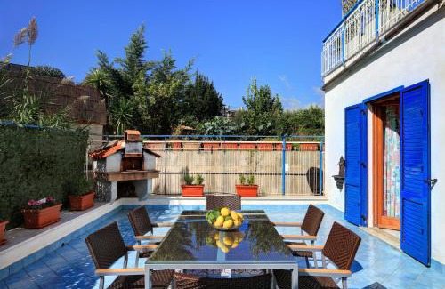 Sorrento Apartment | Caruso 3 by Villasandco RentalSorrento