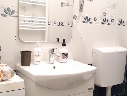 Oradea Apartment | City Center Minimalist Apartment