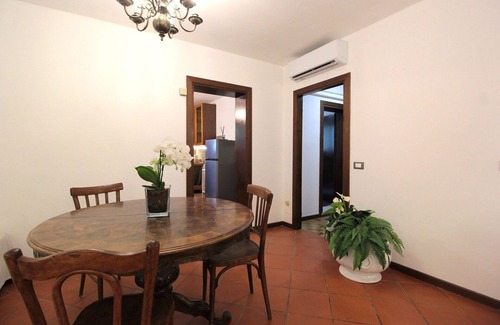 Borso del Grappa Apartment | Cosy apartment for 6 people with A/C, WIFI and patio