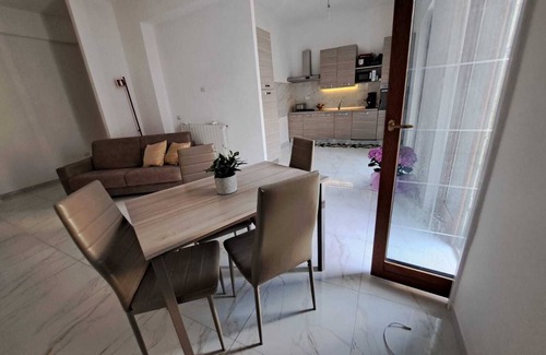 Bacoli Apartment | Cozy apartment within walking distance of the sea, lake and historic center