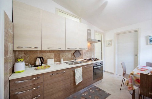 Montecalvario Apartment | Downtown, with private garden away from traffic noise, GARDEN House