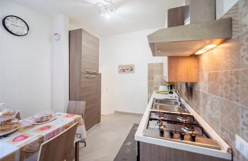 Montecalvario Apartment | Downtown, with private garden away from traffic noise, GARDEN House