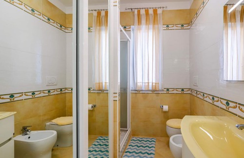 Lacco Ameno Apartment | Fabulous apartment right on the sea.