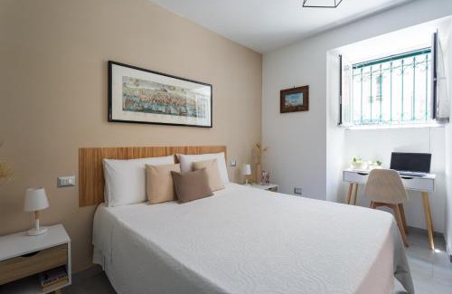 Vomero Apartment | Independent House 51