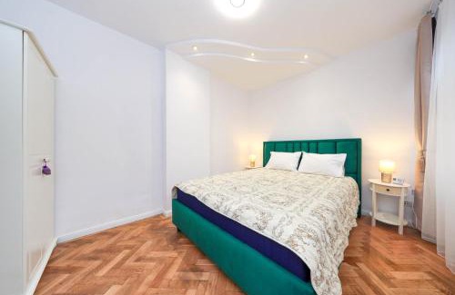 Brasov City Centre Apartment | Luluroom