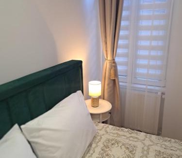 Brasov City Centre Apartment | Luluroom