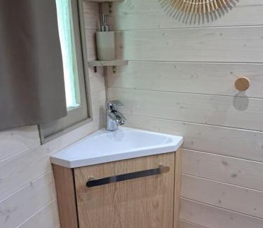 Saint-Jean-de-Boiseau Apartment | Magnifique roulotte en plein nature