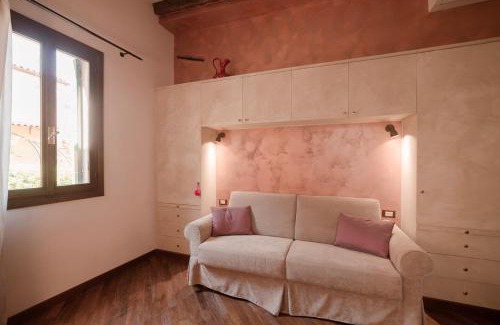 Santa Croce Apartment | Rosso Veneziano