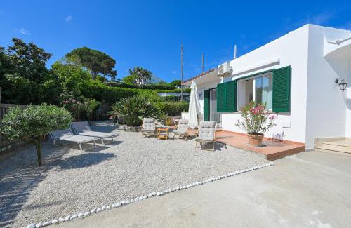 Ischia Porto Villa | Villa Maddalena Ischia Giardino Privato e Parcheggio - Perfetta per 6 Ospiti