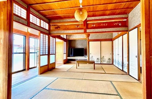 Tsu Apartment | なぎさの宿平屋三重県観光の拠点伊勢神宮鈴鹿サーキットアクセス良好家族グループ旅行