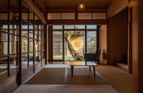 Maibara House | ゲストハウス メグルヤ 中山道柏原宿