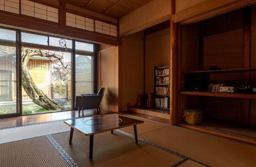 Maibara House | ゲストハウス メグルヤ 中山道柏原宿